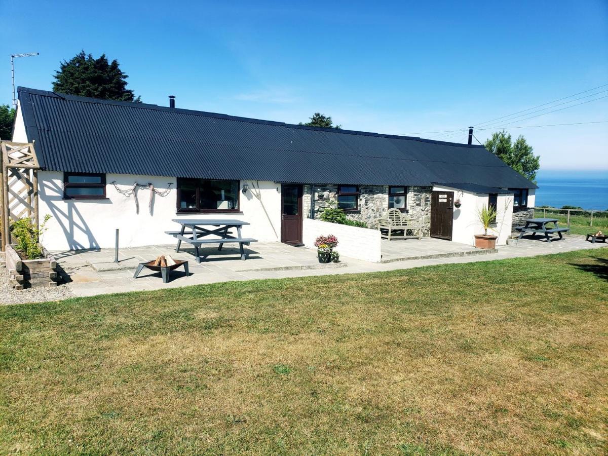 Byre Cottages & Log Cabin Cardigan Buitenkant foto