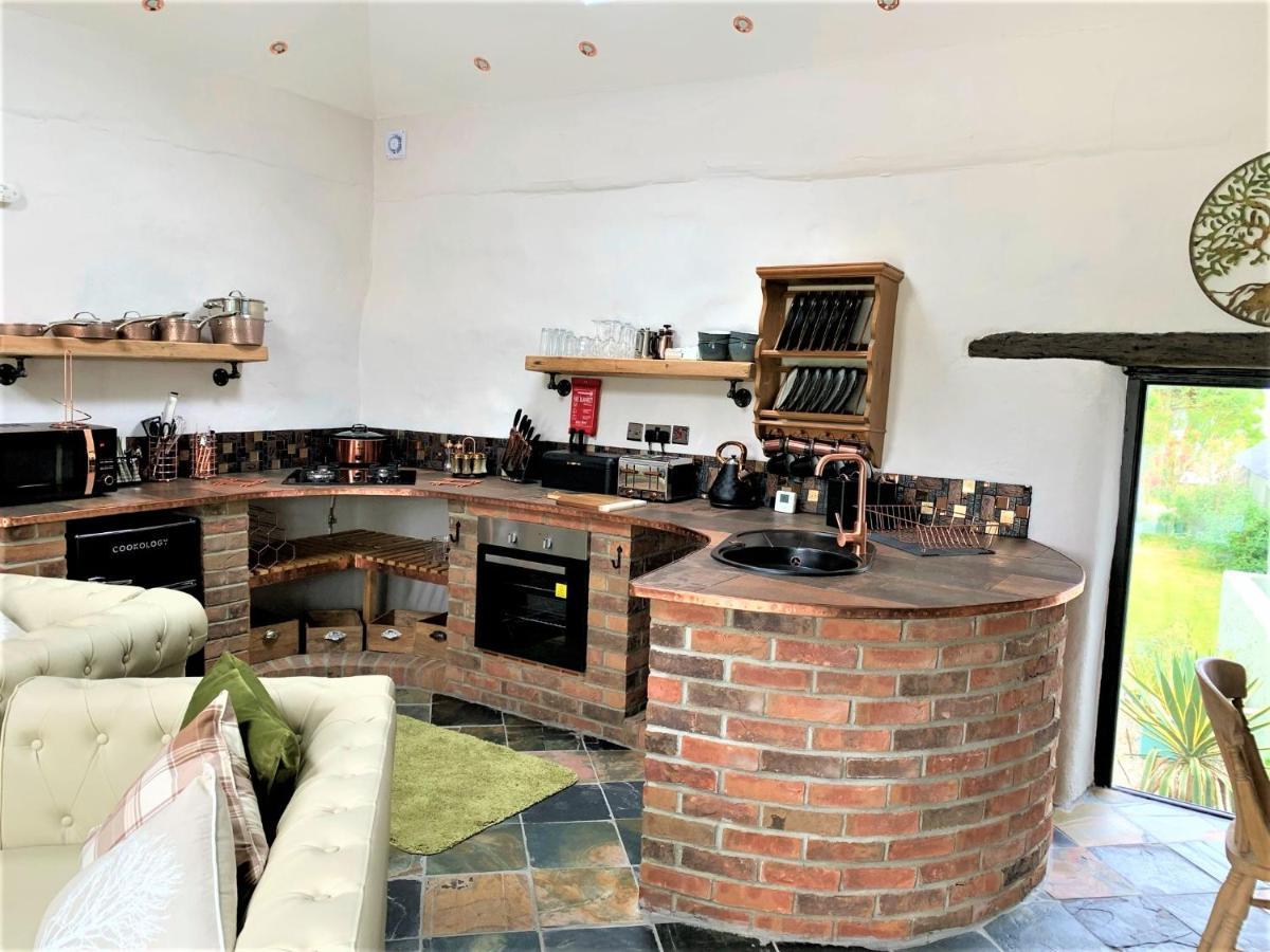Byre Cottages & Log Cabin Cardigan Buitenkant foto
