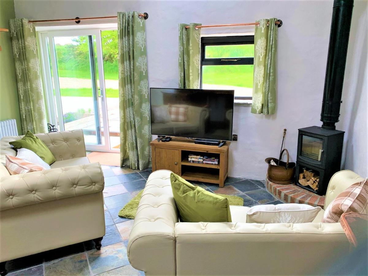 Byre Cottages & Log Cabin Cardigan Buitenkant foto
