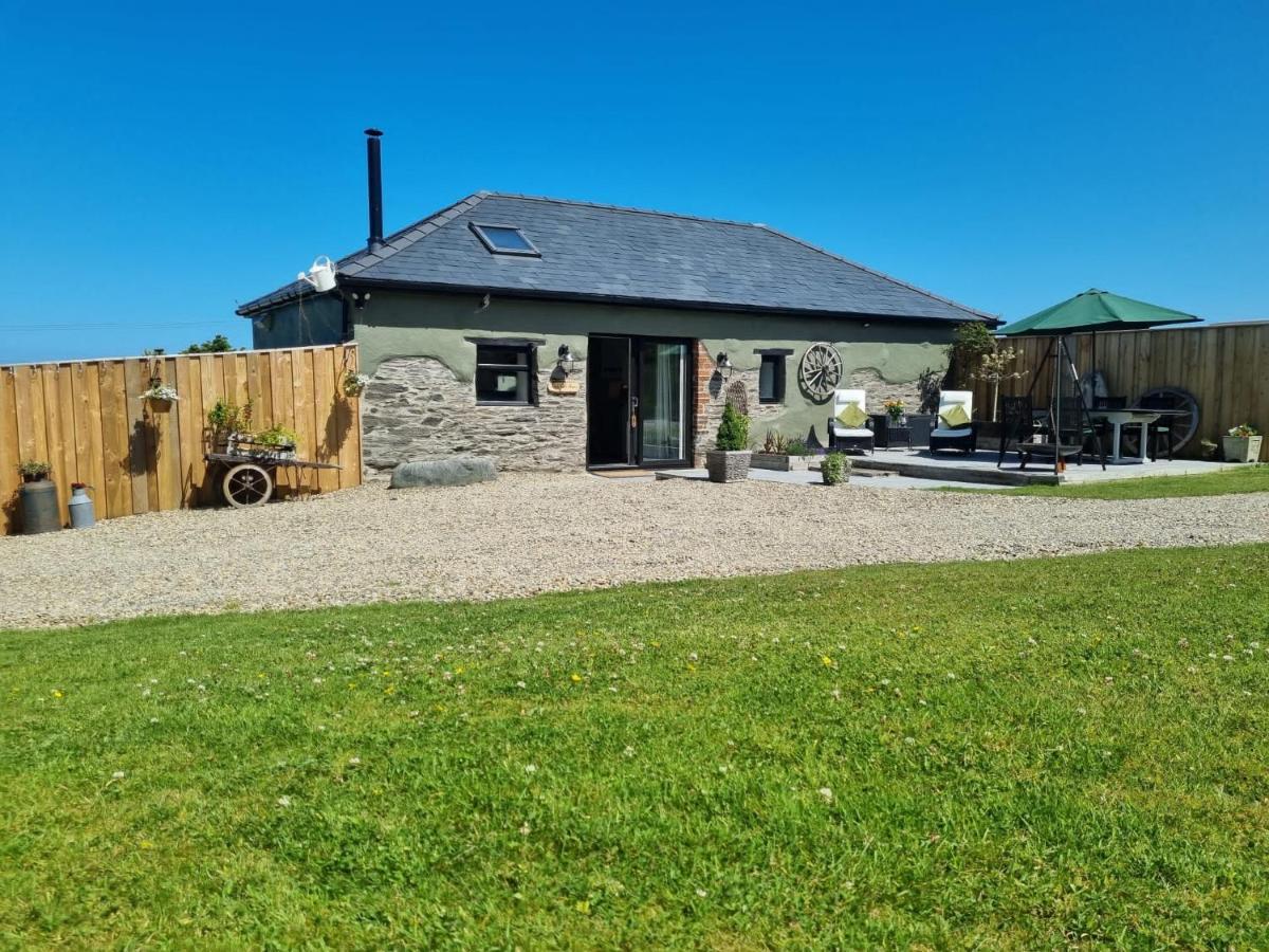 Byre Cottages & Log Cabin Cardigan Buitenkant foto